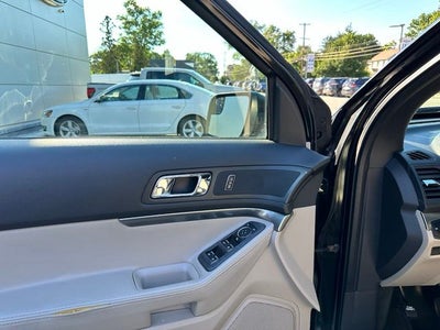 2014 Ford Explorer Base