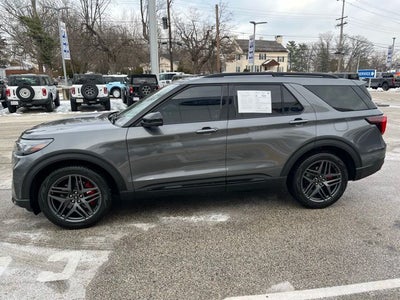2025 Ford Explorer ST