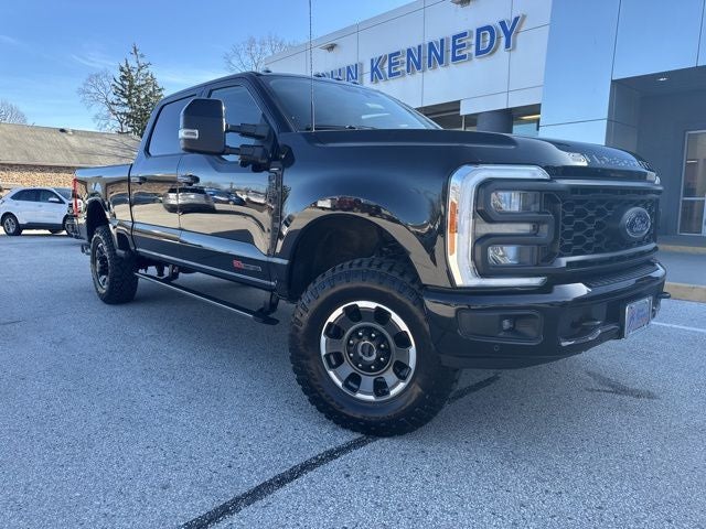 2023 Ford Super Duty F-250 SRW Lariat Tremor