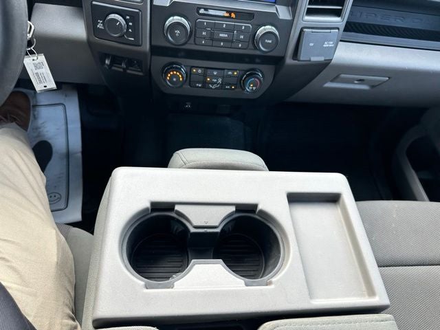 2022 Ford Super Duty F-350 SRW XL