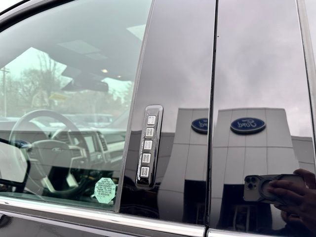 2019 Ford Super Duty F-350 SRW Platinum