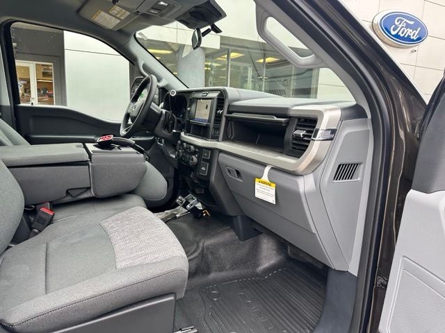 2025 Ford Super Duty F-350 SRW XLT