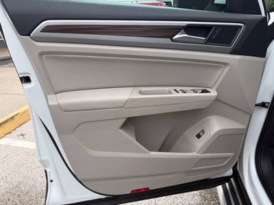2021 Volkswagen Atlas 3.6L V6 SE w/Technology