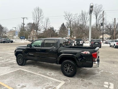 2022 Toyota Tacoma 4WD SR