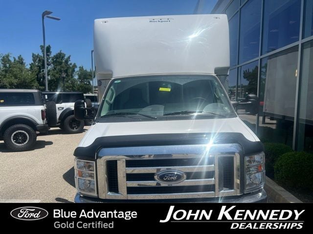 2025 Ford E-350SD Base Cutaway