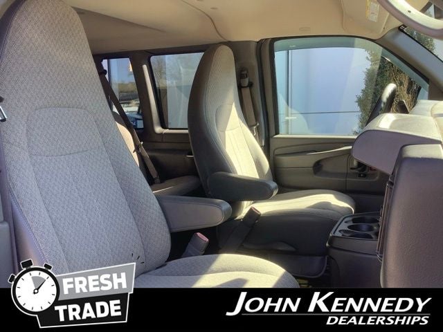 2014 Chevrolet Express 3500 LT Passenger