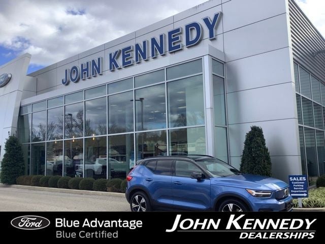 2021 Volvo XC40 Recharge Pure Electric P8