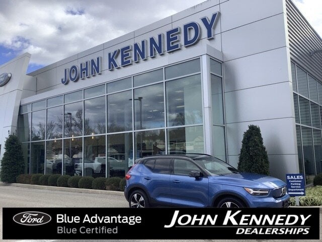 2021 Volvo XC40 Recharge Pure Electric P8