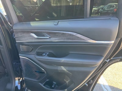 2022 Jeep Grand Cherokee Overland