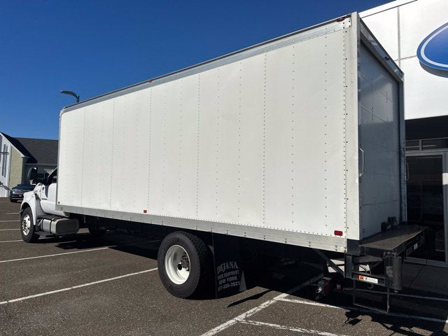 2021 Ford F-650SD Base