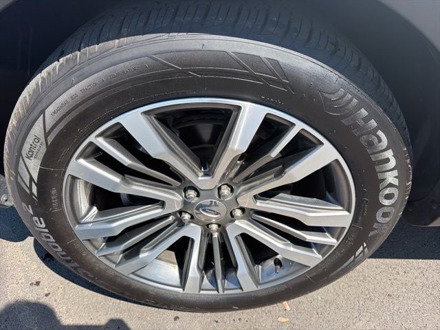 2019 Ford Explorer Platinum