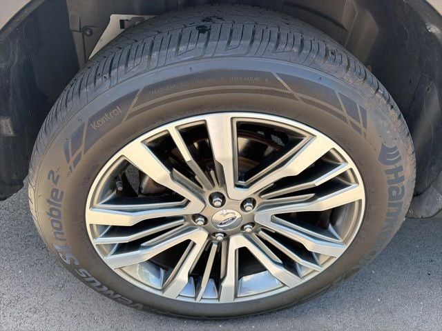 2019 Ford Explorer Platinum