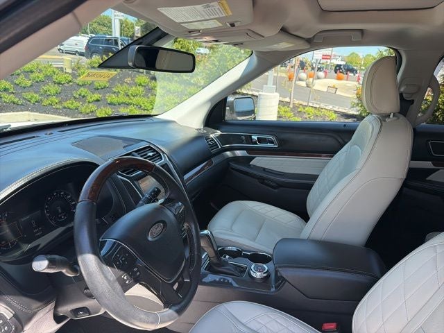 2019 Ford Explorer Platinum