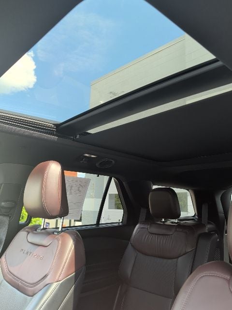 2023 Ford Explorer Platinum