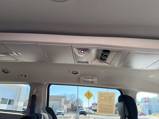 2011 Chrysler Town & Country Touring