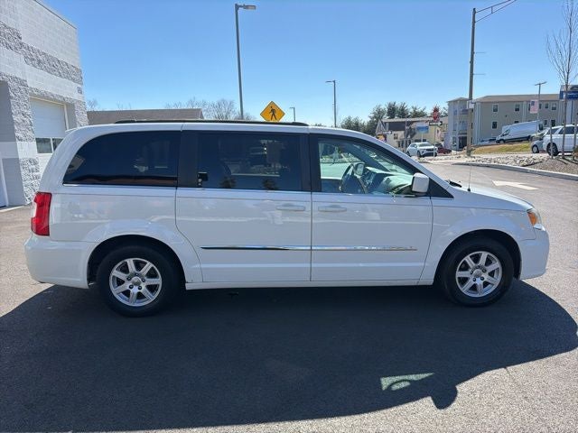 2011 Chrysler Town & Country Touring