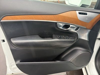 2019 Volvo XC90 Hybrid T8 Inscription