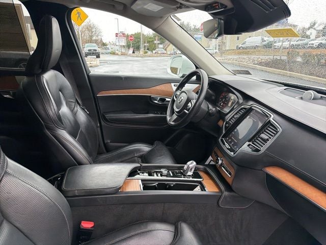 2019 Volvo XC90 Hybrid T8 Inscription