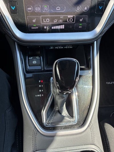 2025 Subaru Outback Premium