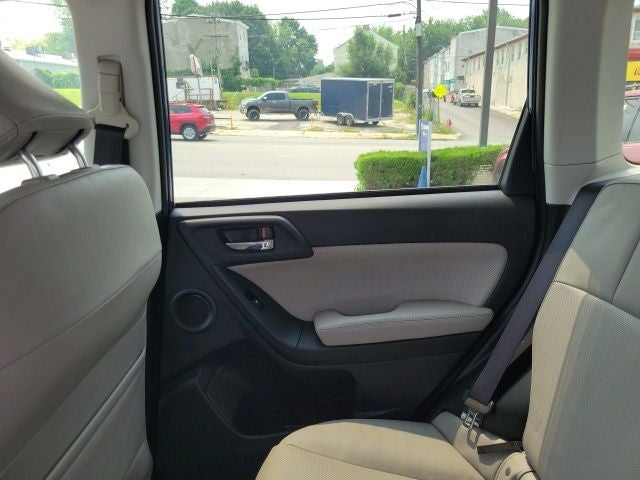 2015 Subaru Forester 2.5i Touring