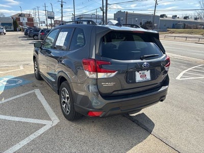 2023 Subaru Forester Premium