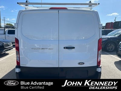 2022 Ford Transit-250 Base