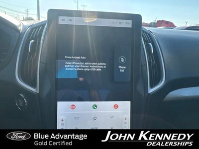 2022 Ford Edge SE