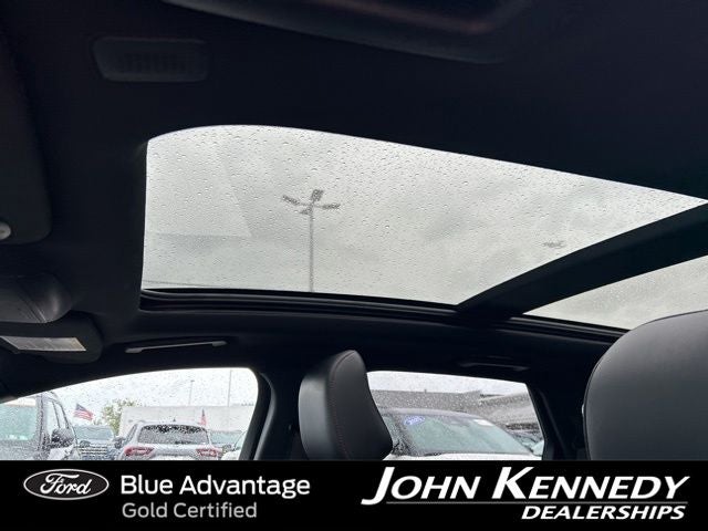2022 Ford Edge ST Line