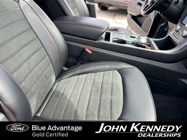 2022 Ford Edge ST Line