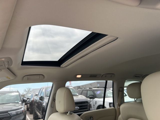 2022 INFINITI QX80 LUXE