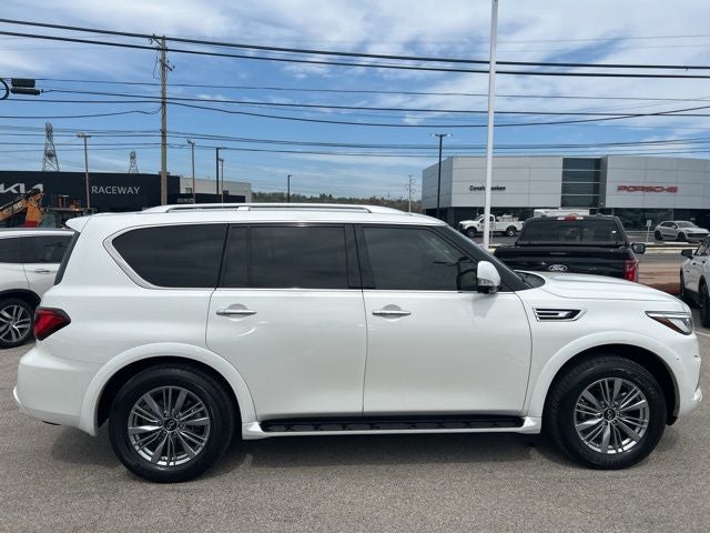2022 INFINITI QX80 LUXE