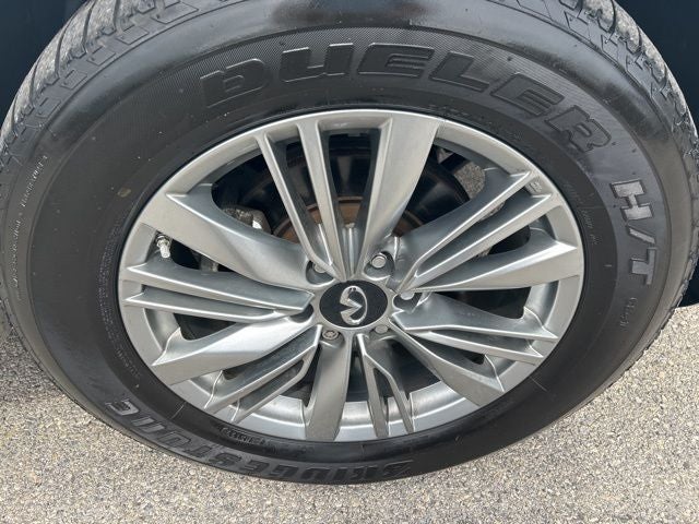 2022 INFINITI QX80 LUXE