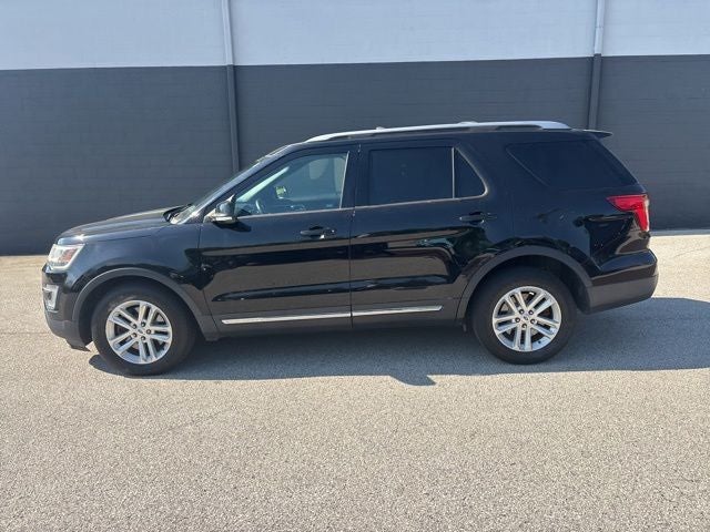 2017 Ford Explorer XLT FWD's photo