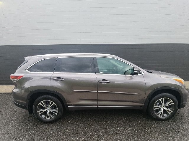 2016 Toyota Highlander XLE V6
