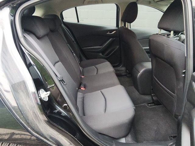 2015 Mazda Mazda3 i Sport