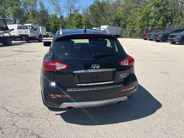 2016 INFINITI QX50 Base