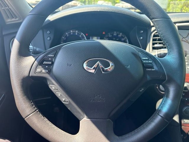 2016 INFINITI QX50 Base